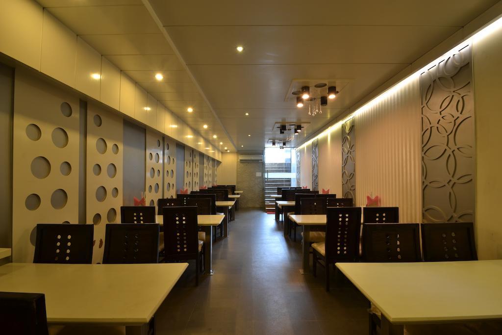 Hotel Central Residency Varanasi Luaran gambar