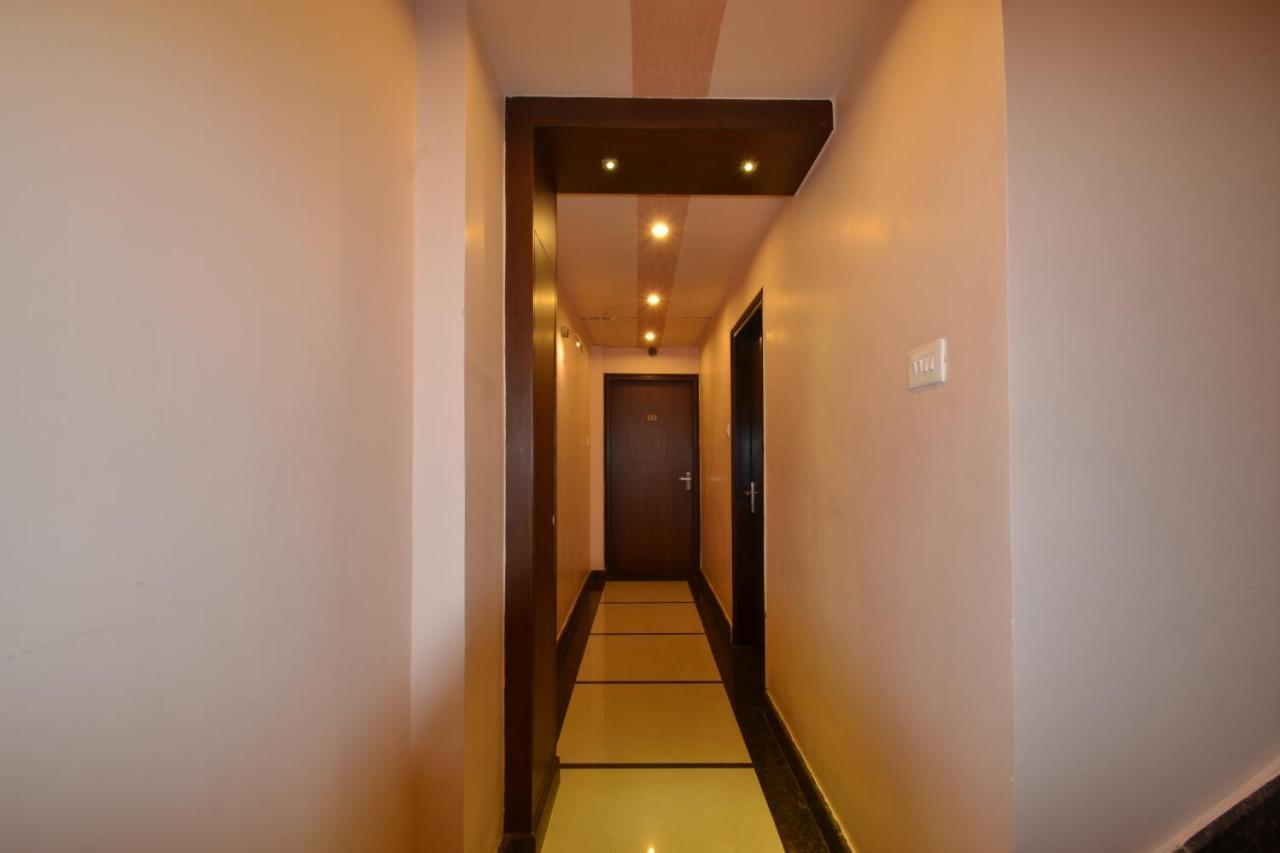 Hotel Central Residency Varanasi Luaran gambar